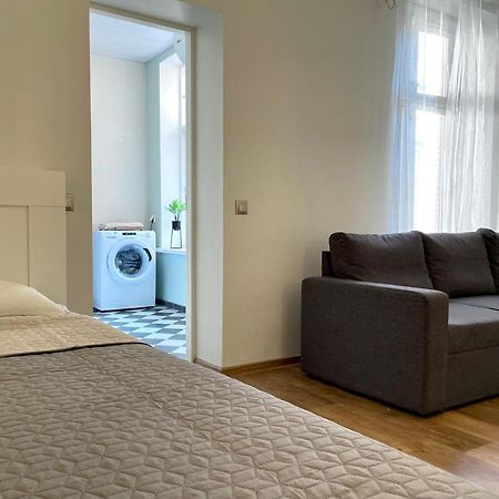 Spacious Holiday Apartment With Wifi And Parking Pärnu Buitenkant foto