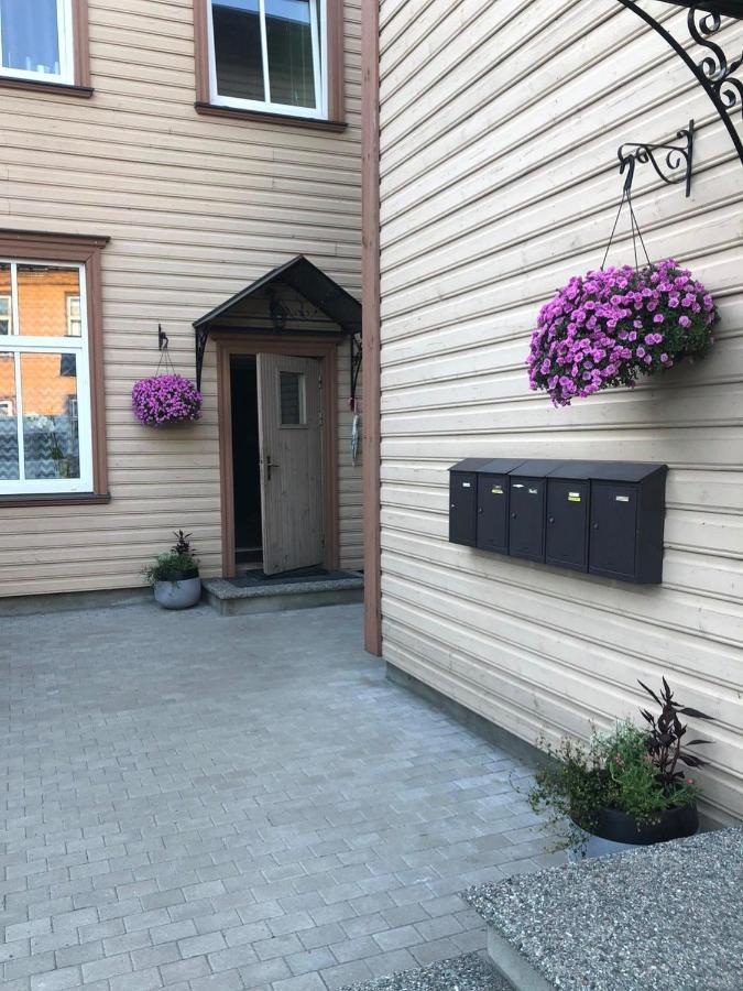 Spacious Holiday Apartment With Wifi And Parking Pärnu Buitenkant foto