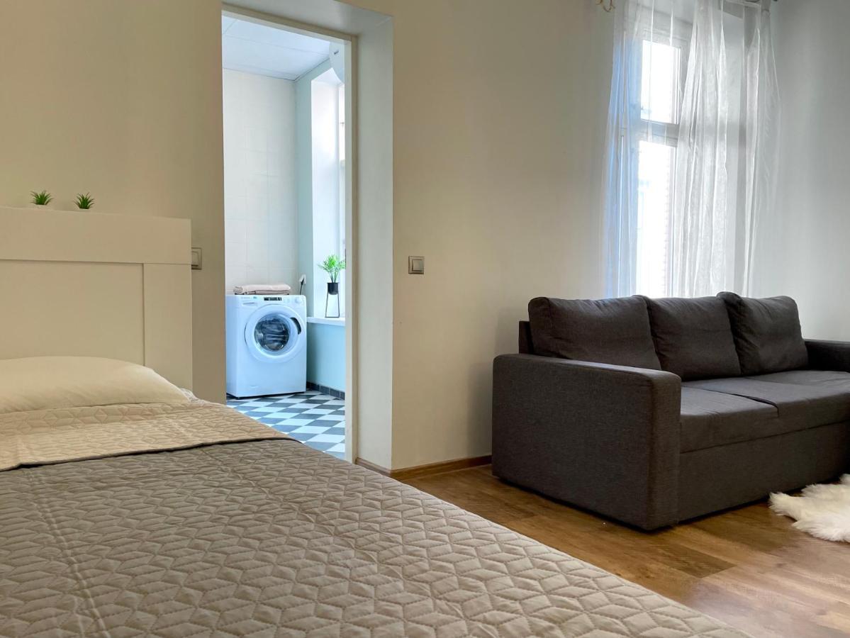 Spacious Holiday Apartment With Wifi And Parking Pärnu Buitenkant foto